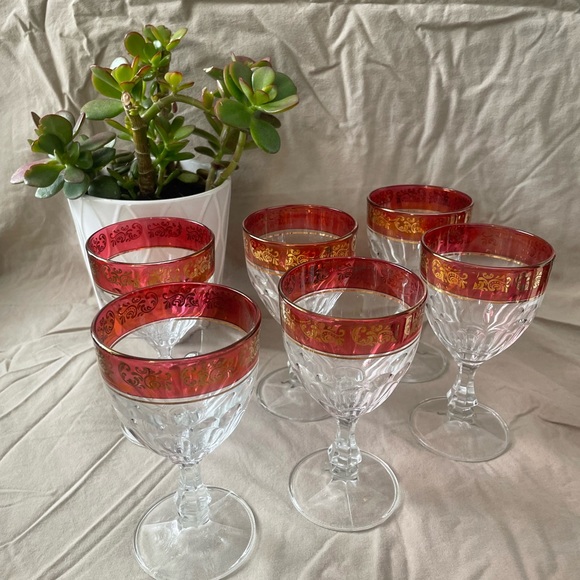 6  Pressed Glass Thumbprint Cordial Glasses Cranberry Band Gold Design - Picture 13 of 15